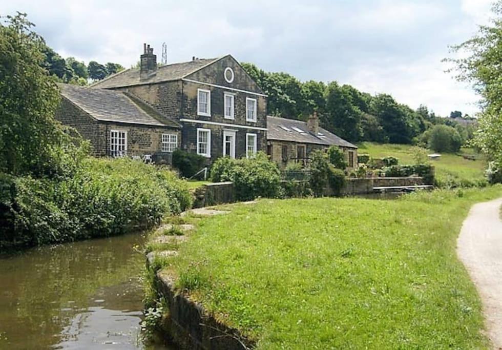 *Fl1K* For Your Most Relaxed & Cosy Stay + Free Parking + Free Fast Wifi Leeds  Exterior foto